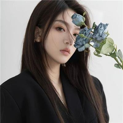 小林由美子